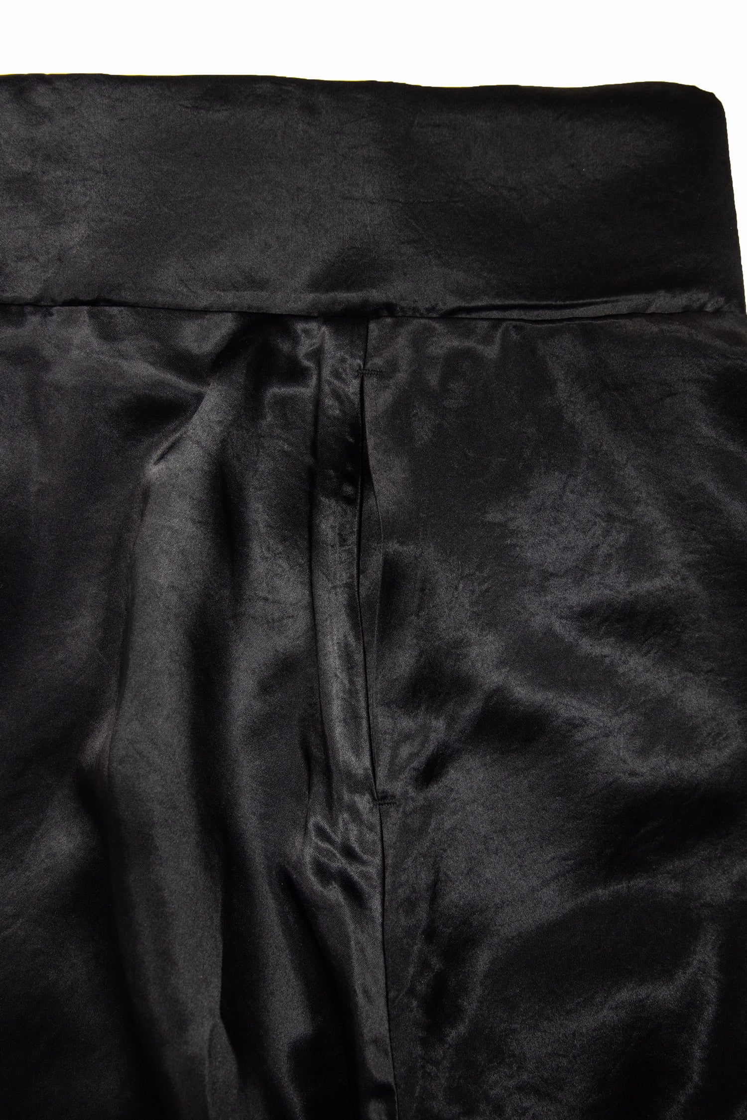 V-SATIN SKIRT