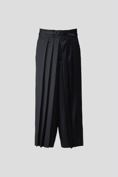 M HAKAMA
