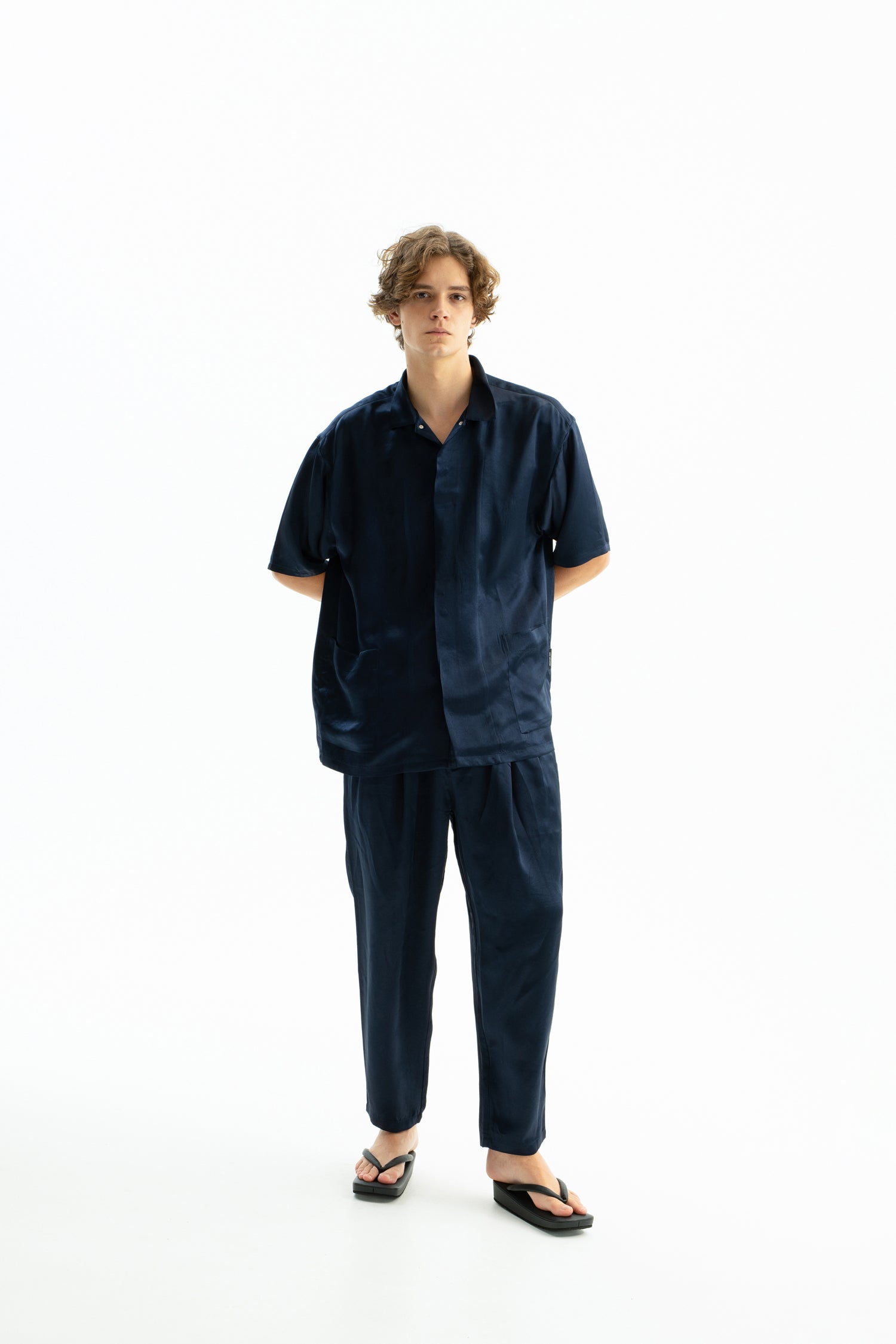 V-SATIN 2T SLACKS