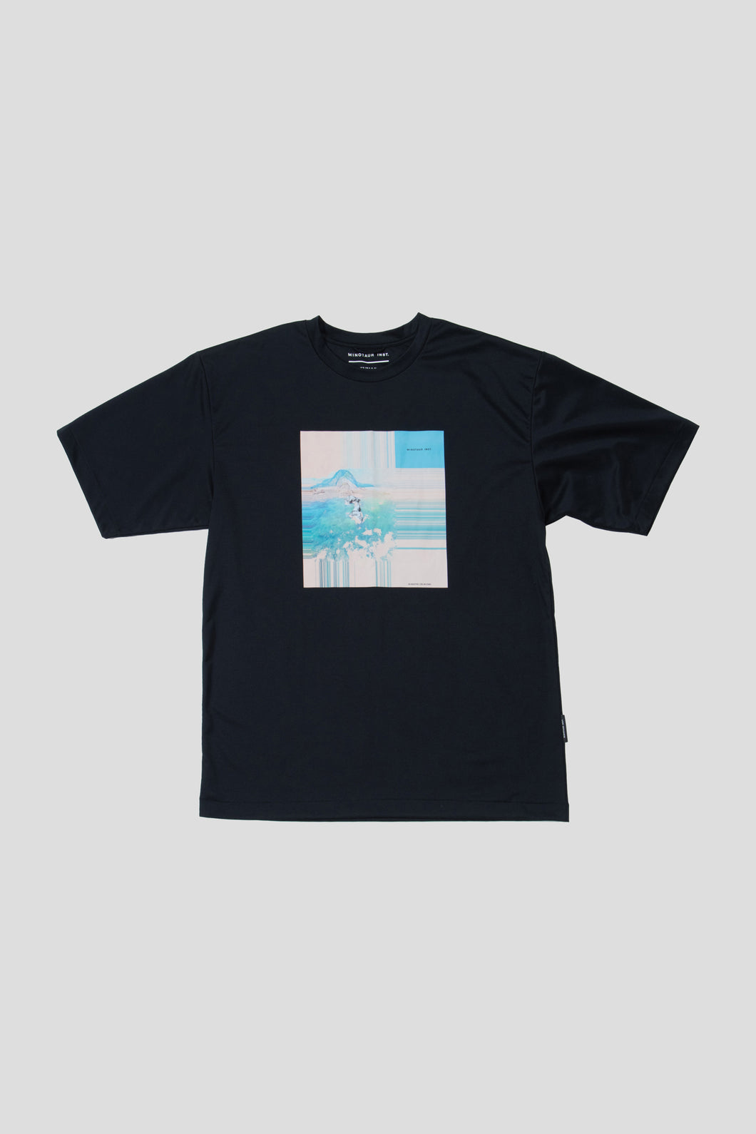 GRAPHIC-T